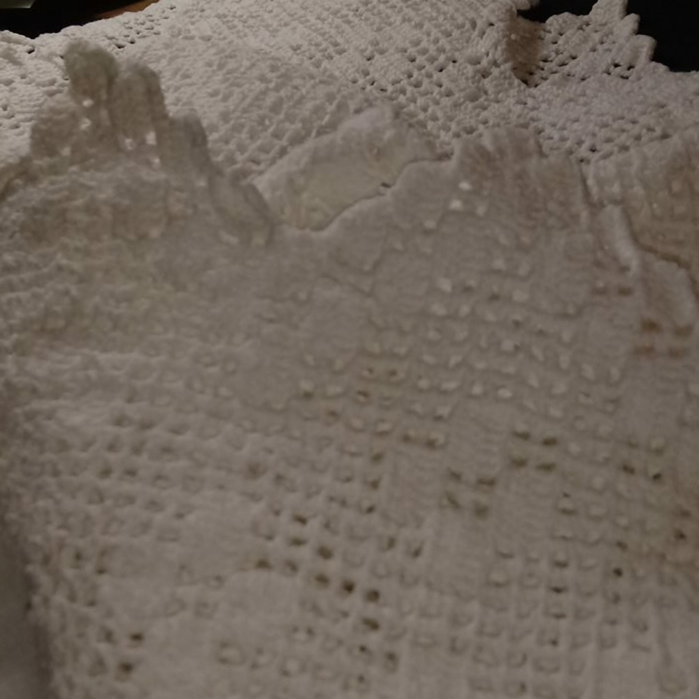 Crochet lace table topper 31 by 31 - Picture 4 of 5